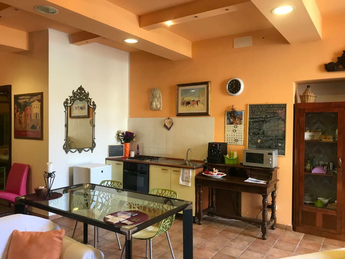 Alloggio Turistico La Stalla Tuscania Kültér fotó